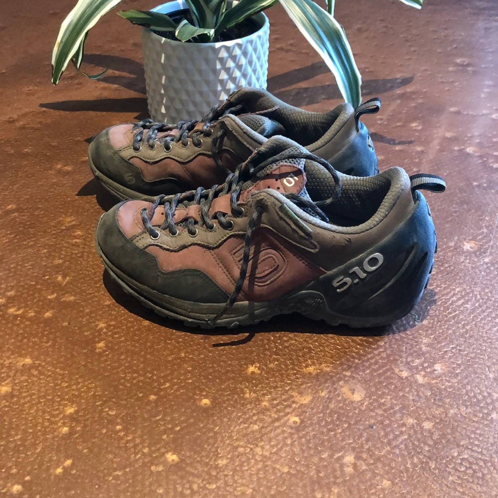 FiveTen Camp 4 Approach/Hiking Shoes